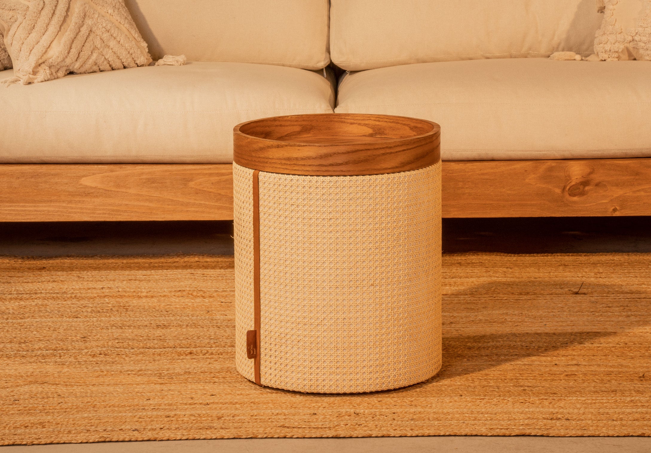 Mesa Auxiliar Modena Esterilla