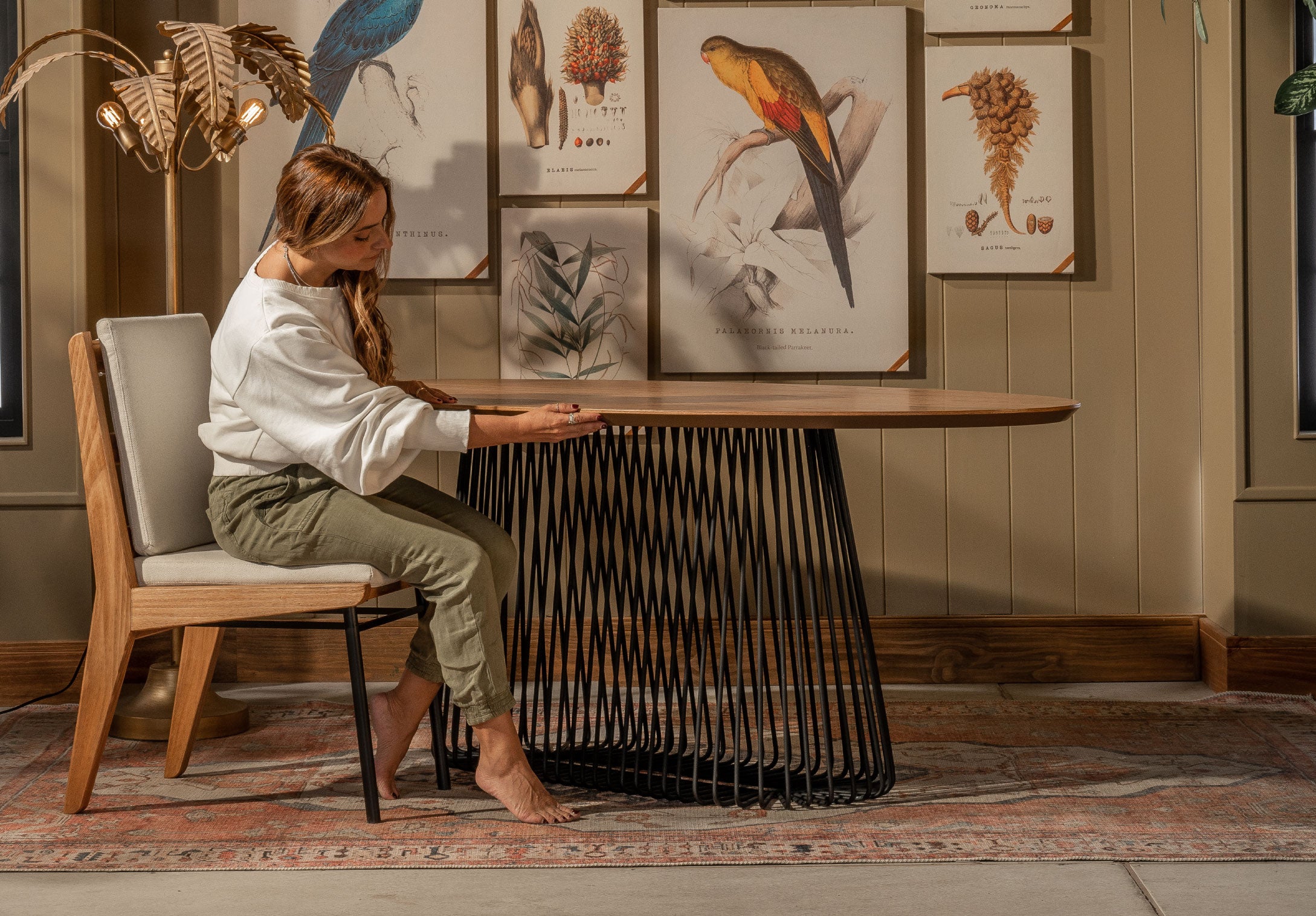 Mesa de Comedor Latina Ovalada