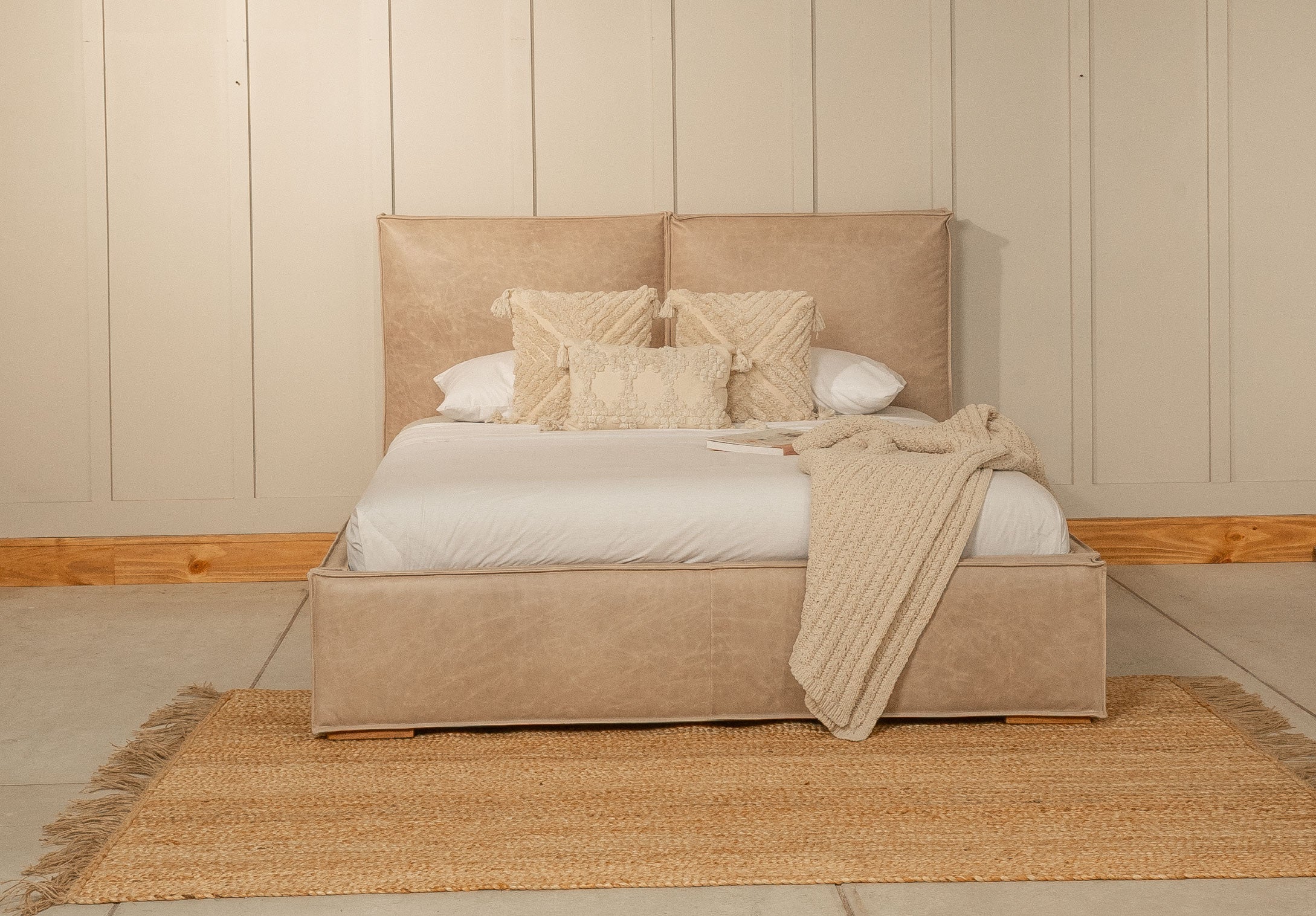 Cama Bruna Tela Lino Astoria Nuez