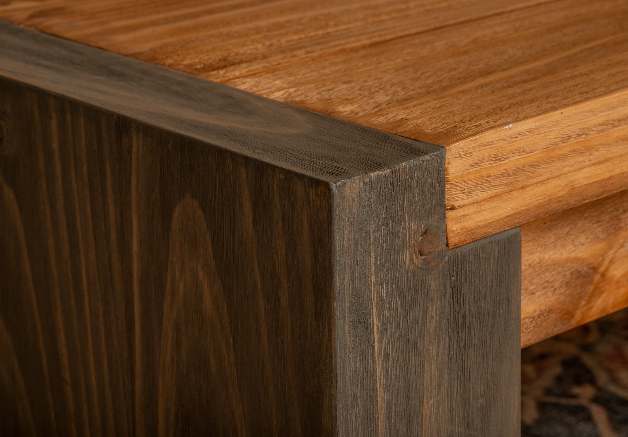 Mesa Auxiliar de Parma