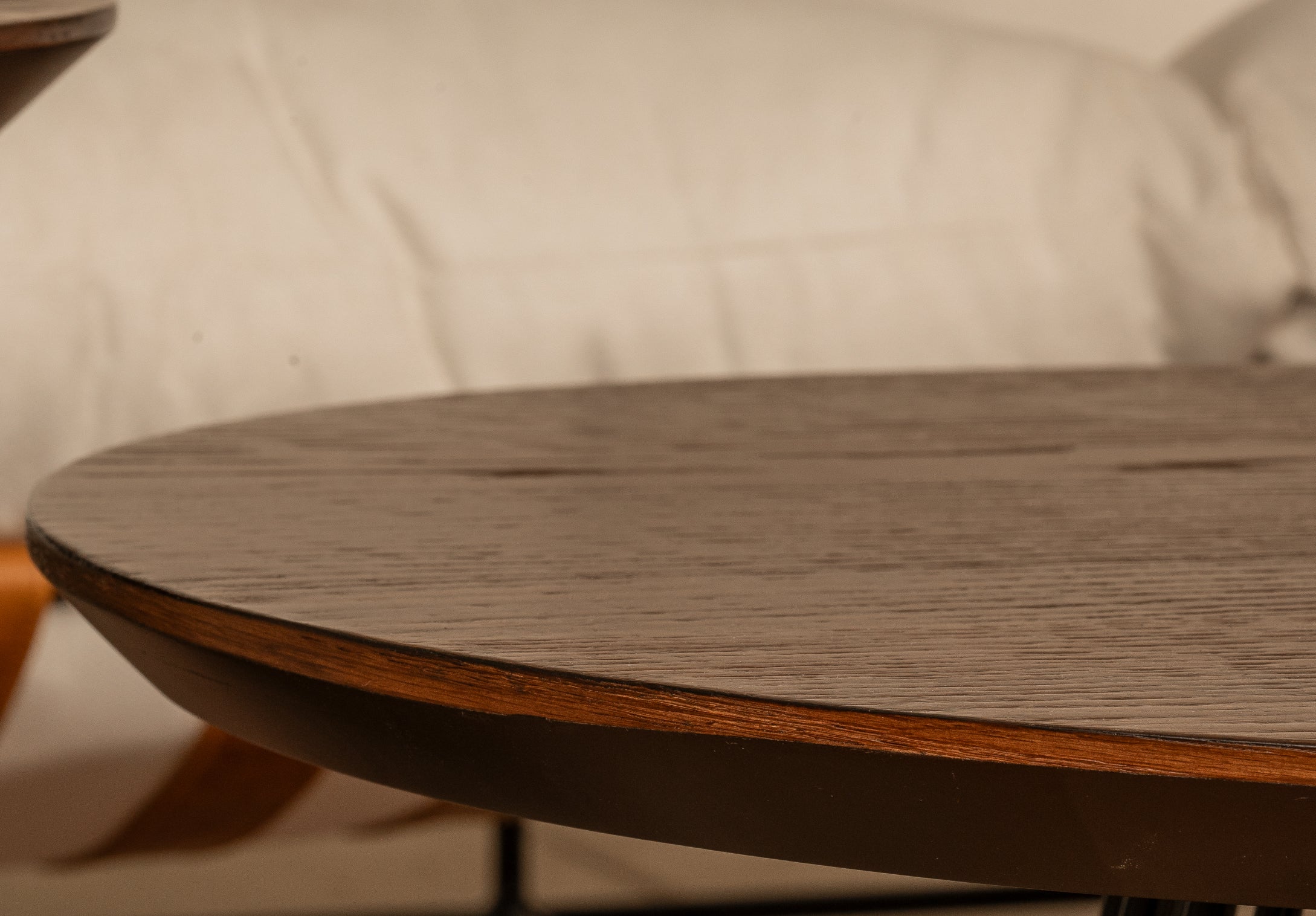 Mesa de Centro Latina Ovalada