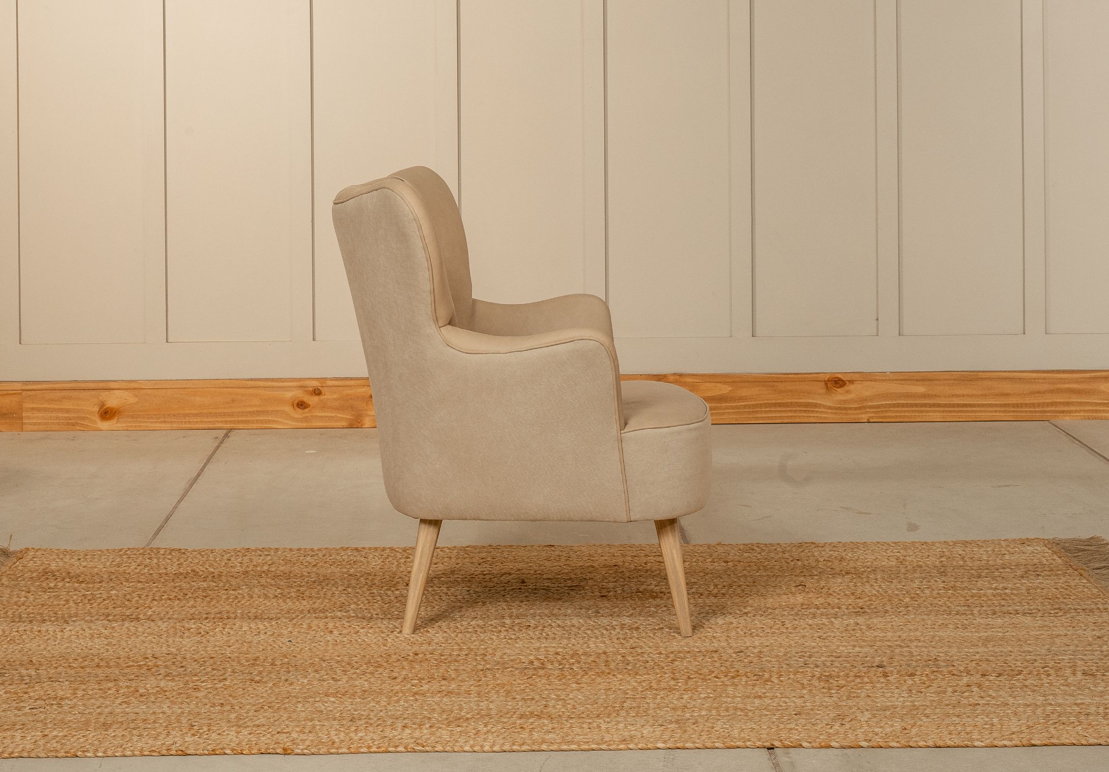 Silla Madonna Shell con Brazos Cuero