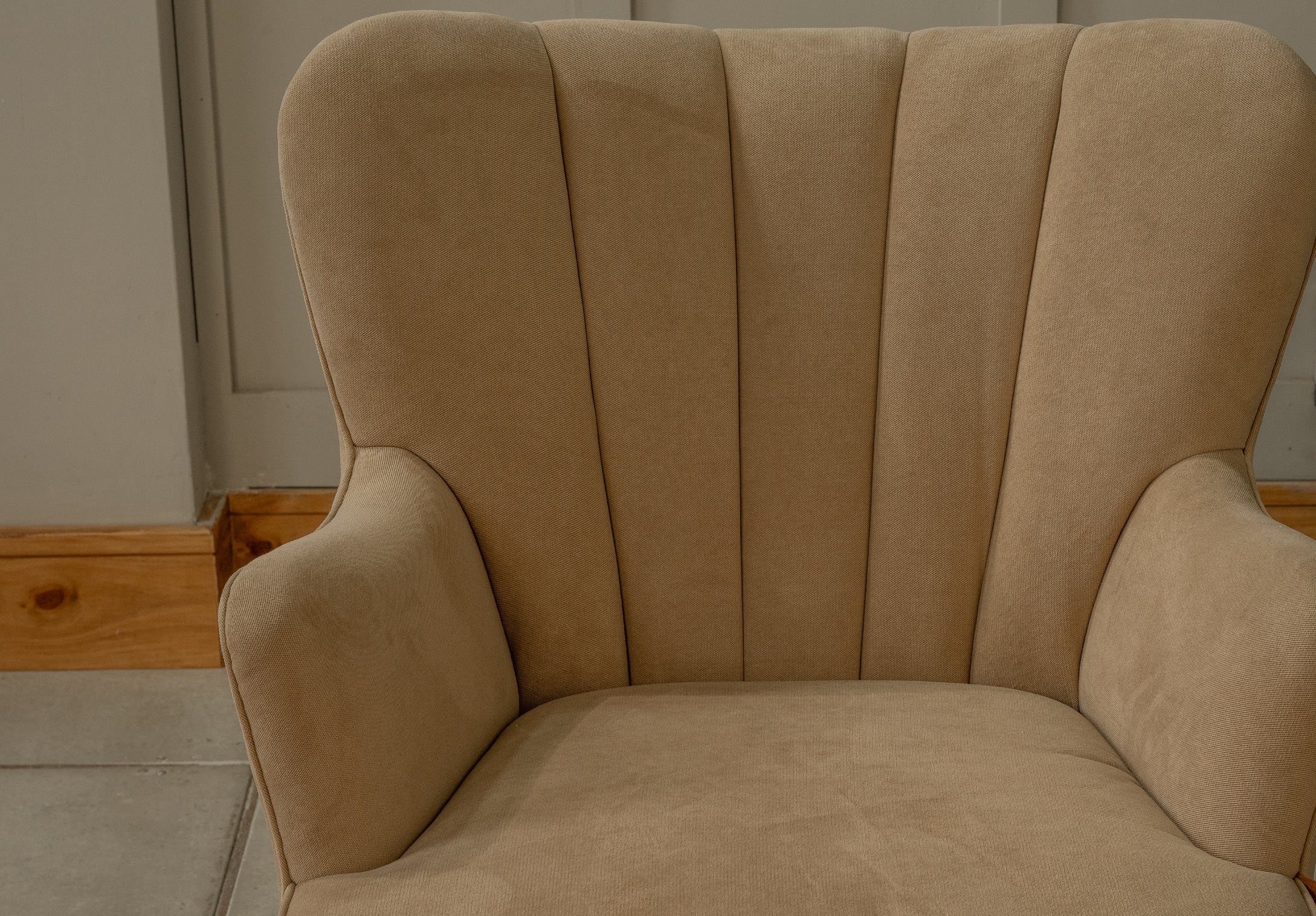 Silla Madonna Shell con Brazos Tela