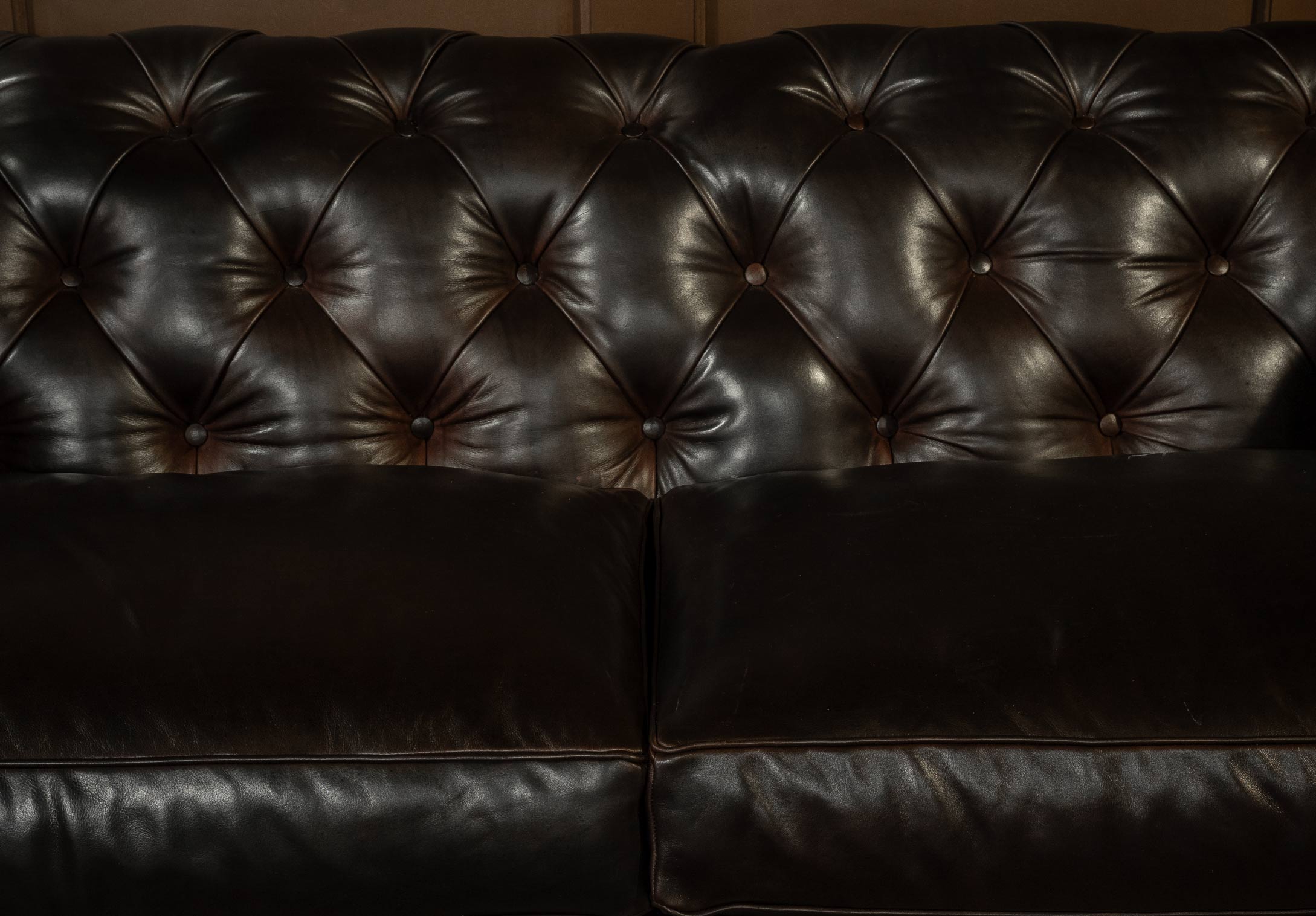 Sofá Capitello Cuero