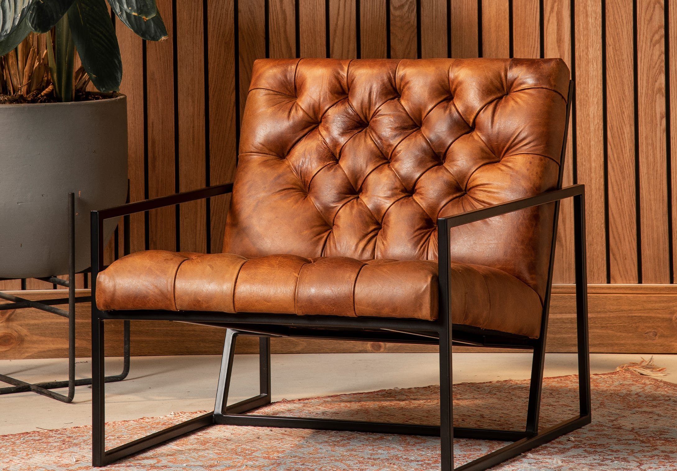 Producto para sala silla ferrara capitoneada en cuero 3house