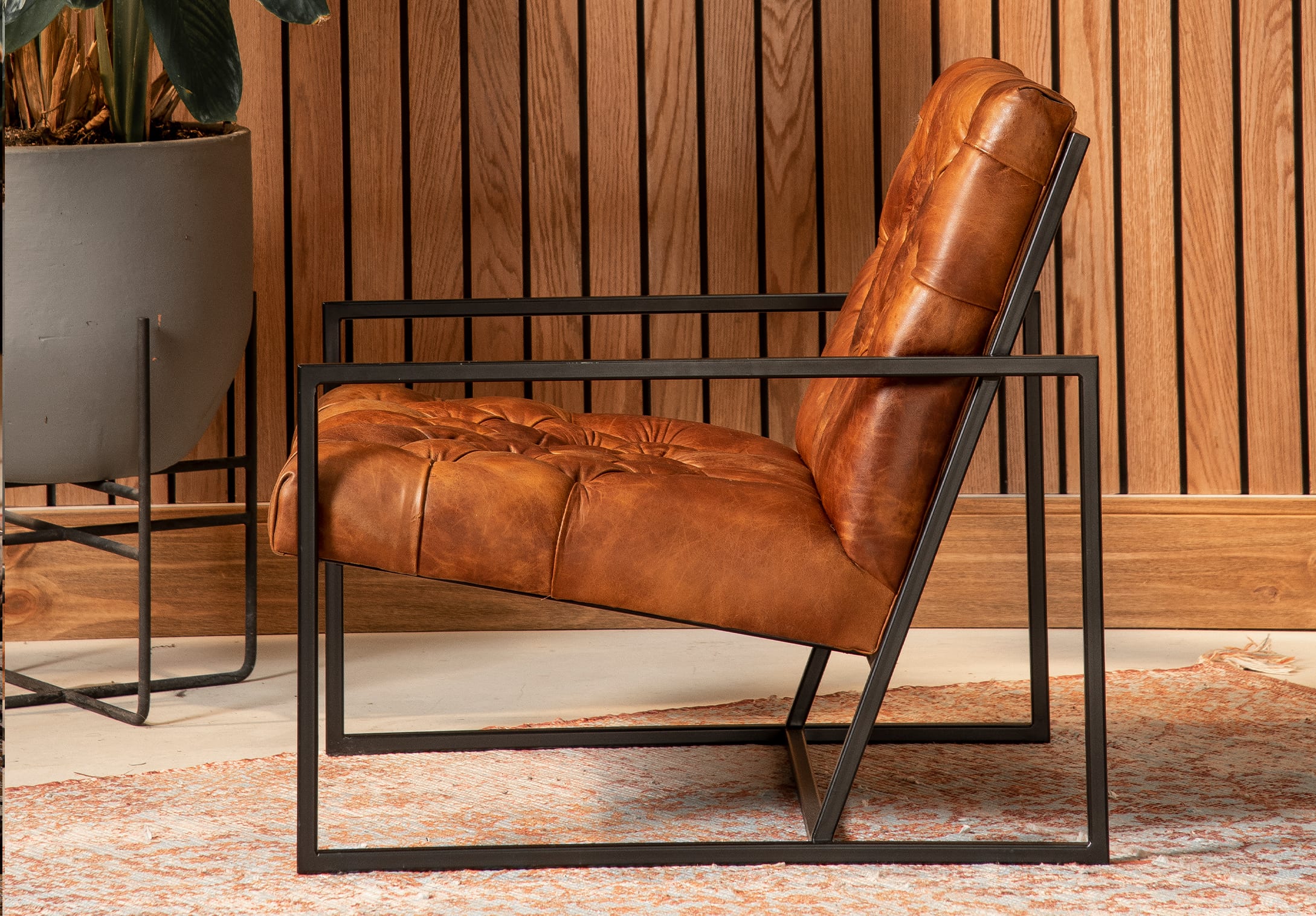 Producto para sala silla ferrara capitoneada en cuero 3house