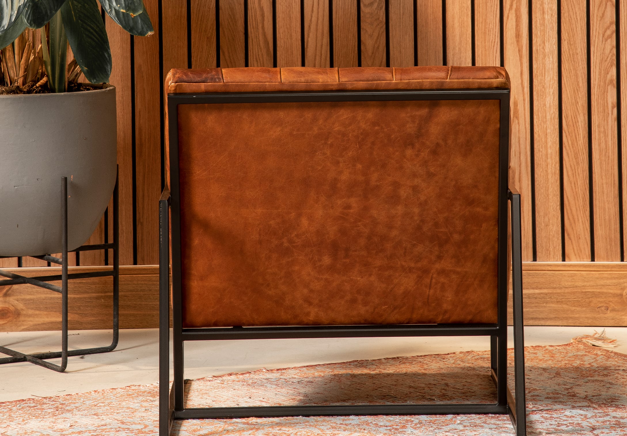 Producto para sala silla ferrara capitoneada en cuero 3house