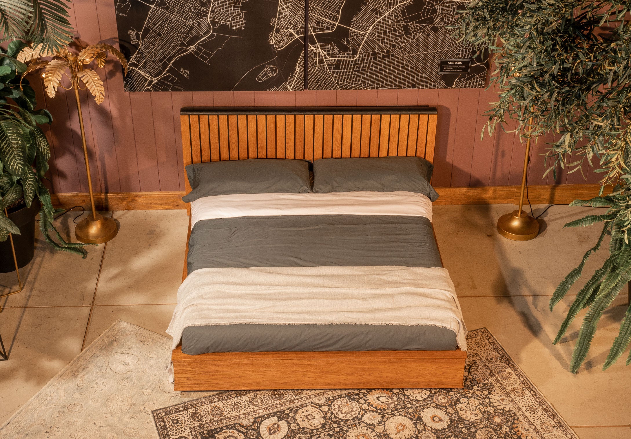 Cama Castello