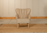 Silla Madonna Shell con Brazos Cuero