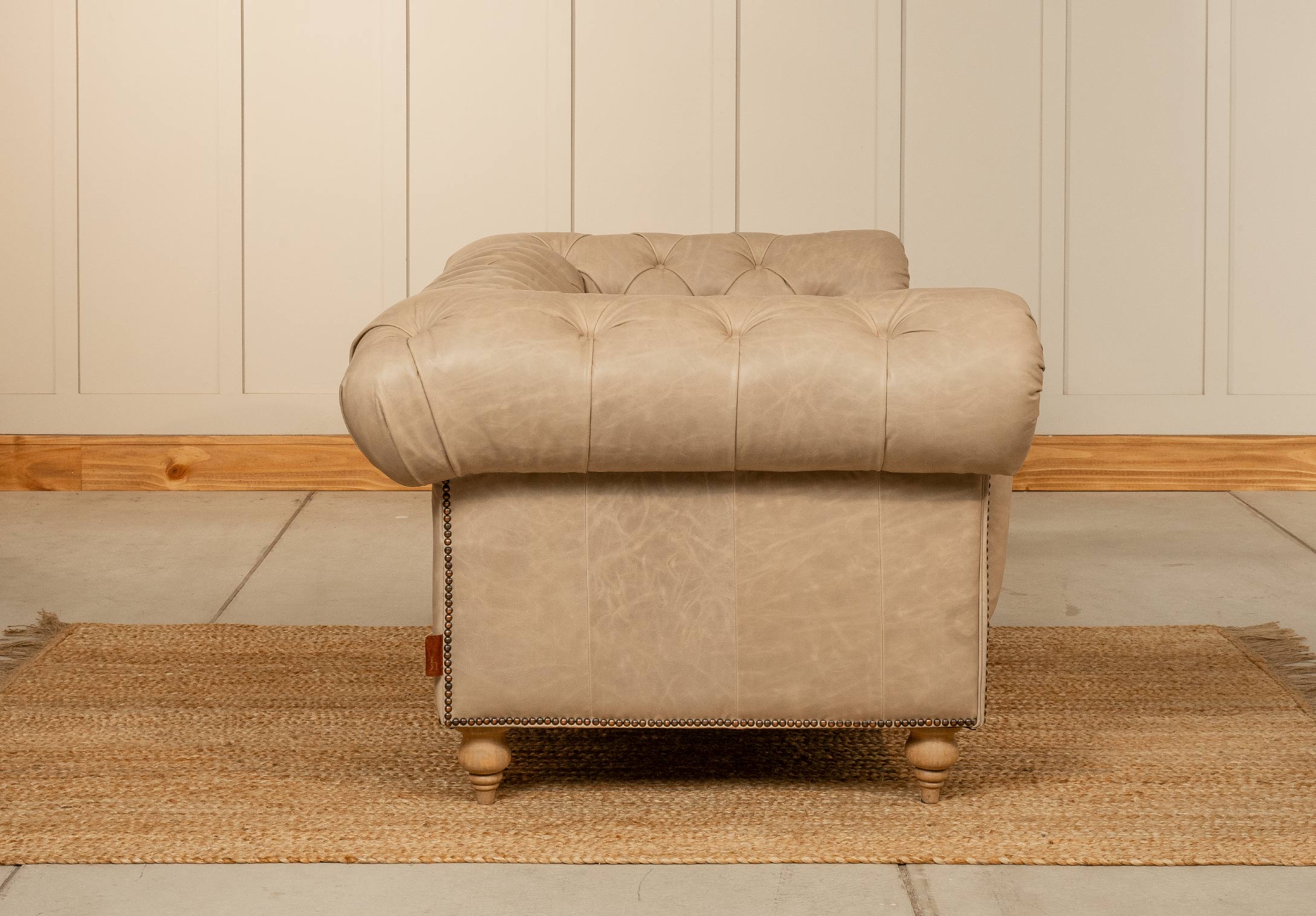 Sofá Capitello Cuero