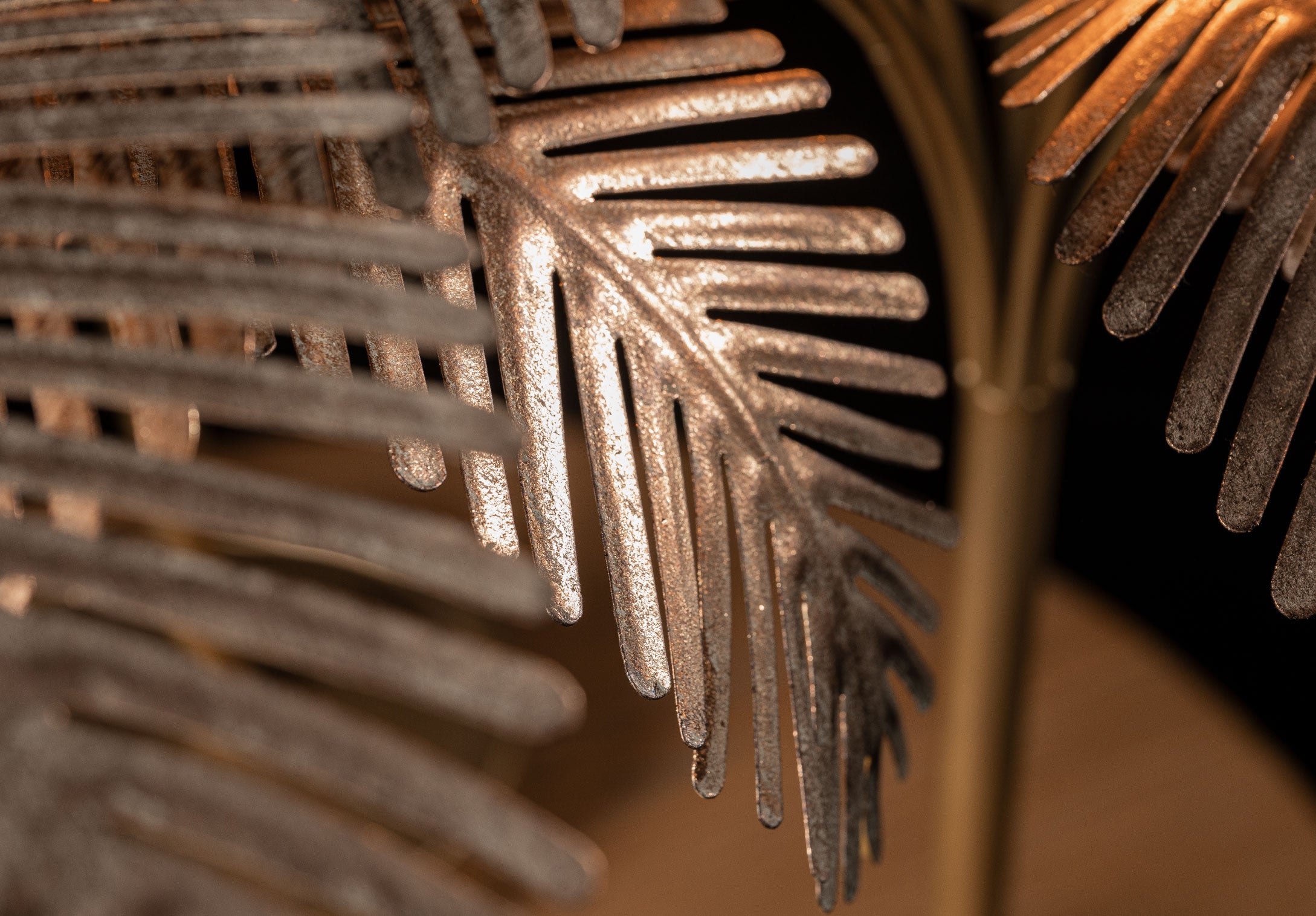 Lámpara de mesa Golden Palm